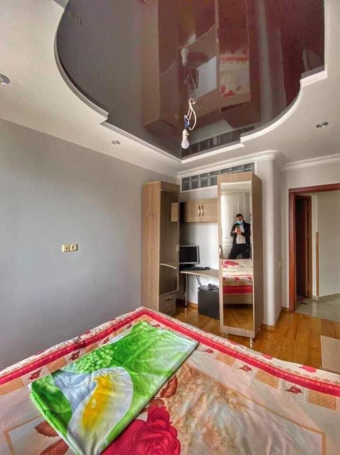 Apartment Dolphin Μπατούμι Εξωτερικό φωτογραφία