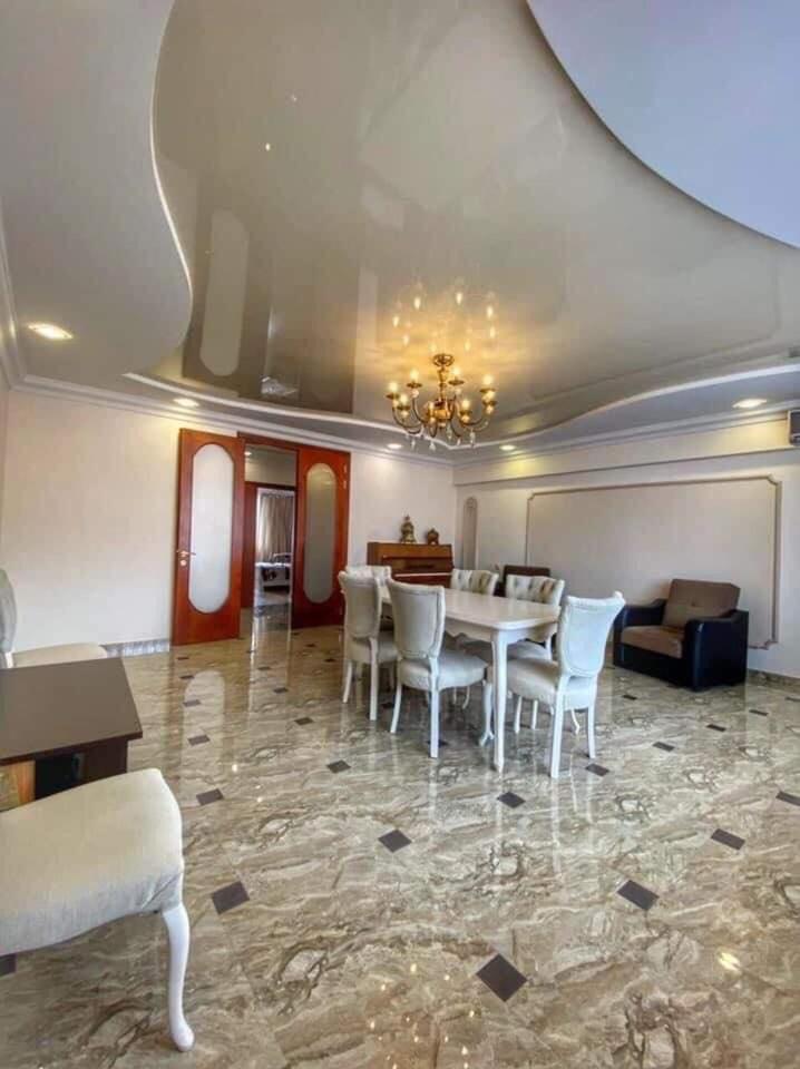 Apartment Dolphin Μπατούμι Εξωτερικό φωτογραφία